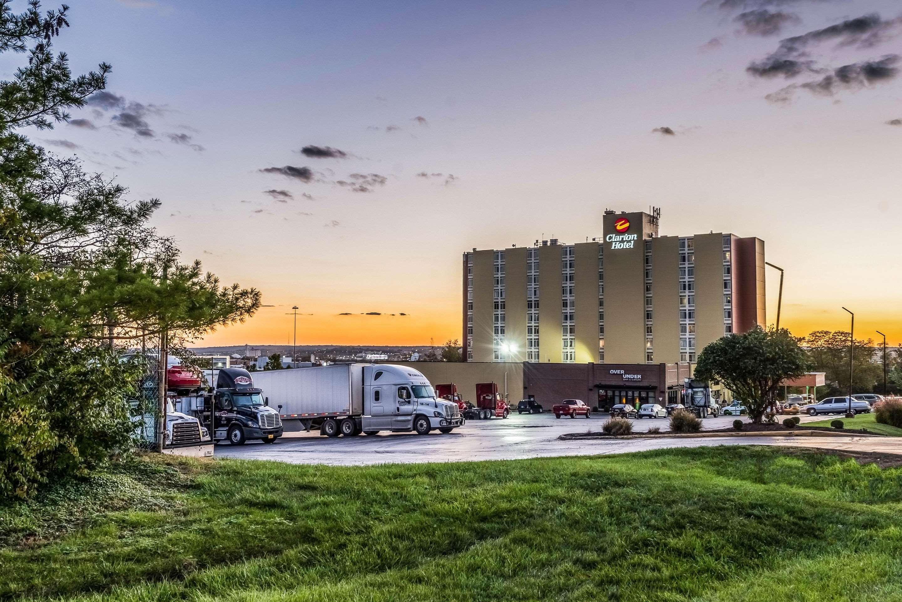 Clarion Hotel Cincinnati North Sharonville Kültér fotó